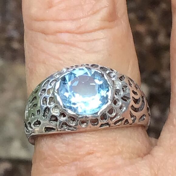 Ring, Blue Topaz and Sterling Silver Ring, size 8, Handmade, Artisan - Picture 7 of 8